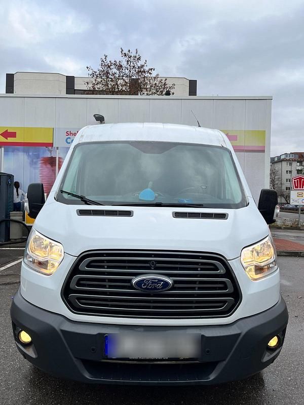 Weiß Gebraucht 2018 Ford Transit Limousine | 16.999 € (Fairer Preis) - Bild 1/4