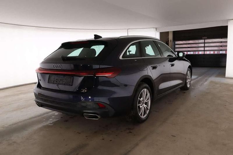 Gebraucht Audi A5 Edition .1 204 PS (150 kW) 2025 Mythosschwarz metallic Kombi