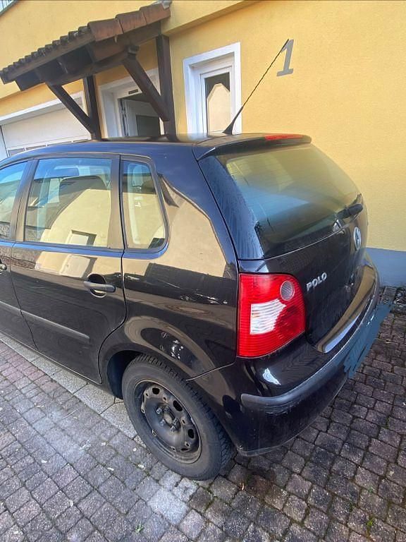 Gebraucht VW Polo Basis 64 PS (47 kW) 2003 Schwarz Limousine