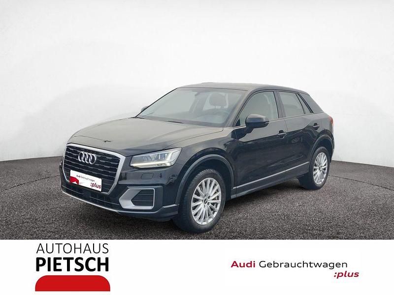 Mythosschwarz metallic Gebraucht 2020 Audi Q2 Design SUV | 22.580 € (Fairer Preis) - Bild 1/4