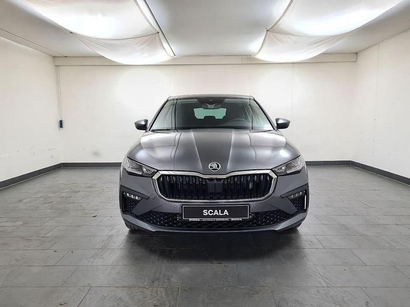 Gebraucht Skoda Scala Selection 116 PS (85 kW) 2024 Grau Kleinwagen