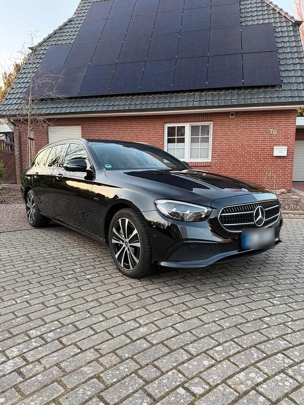 Gebraucht Mercedes E300 306 PS (225 kW) 2021 Schwarz Kombi