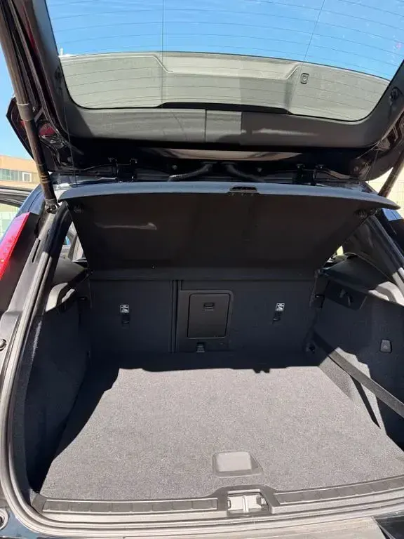 Gebraucht Volvo XC40 150 PS (110 kW) 2020 Schwarz SUV