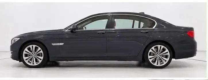 Gebraucht BMW 730 258 PS (189 kW) 2012 Schwarz Limousine