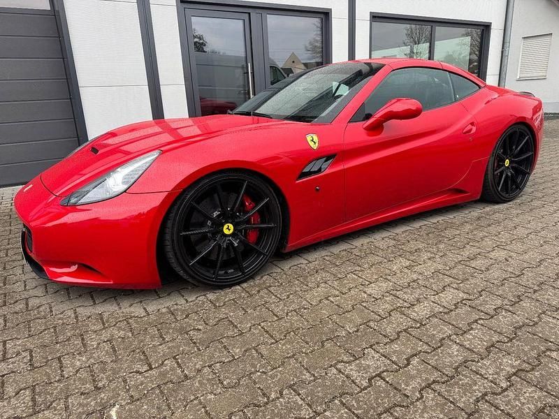 Gebraucht Ferrari California 460 PS (338 kW) 2010 Rot Cabrio