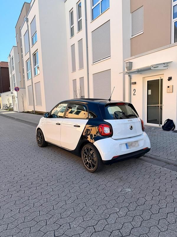 Gebraucht Smart ForFour 71 PS (52 kW) 2015 Weiß Kleinwagen