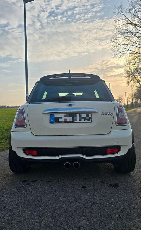 Gebraucht Mini Cooper S 174 PS (127 kW) 2009 Weiß Kleinwagen