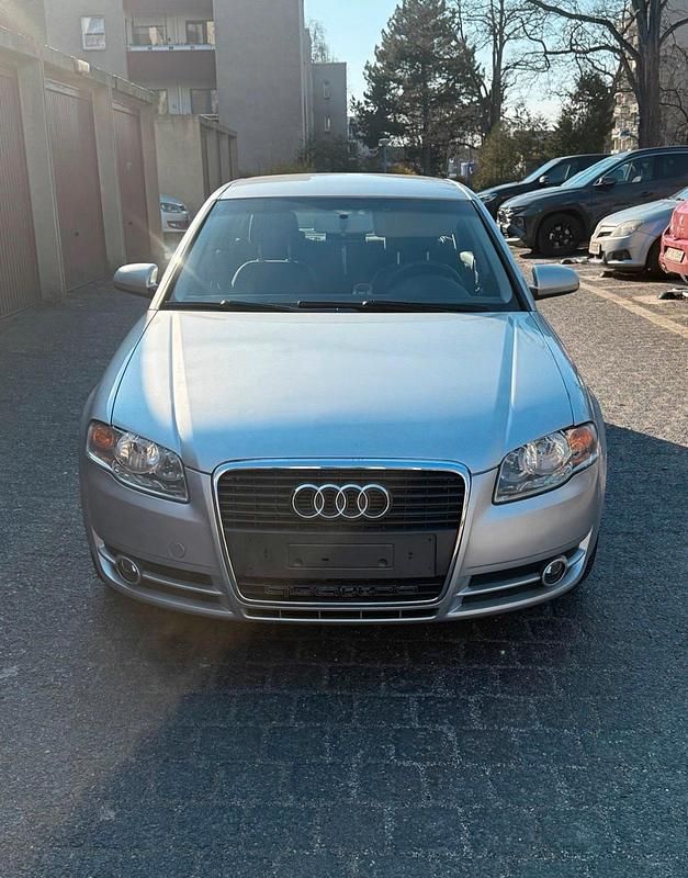 Gebraucht Audi A4 130 PS (95 kW) 2005 Grau Limousine