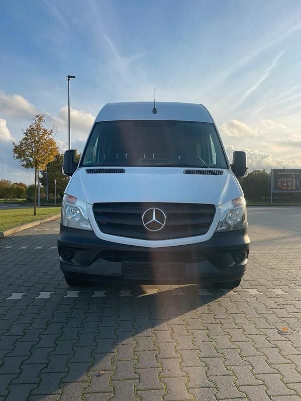 Weiß Gebraucht 2016 Mercedes 316 Van | 22.270 € - Bild 1/4