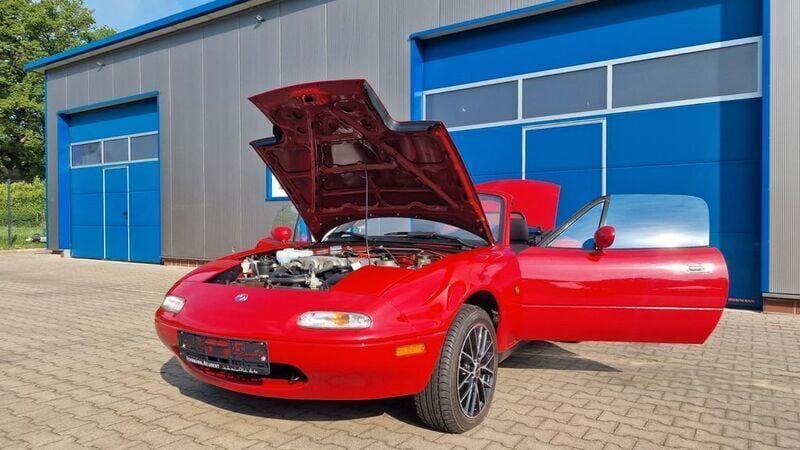 Rot Gebraucht 1996 Mazda MX5 Cabrio | 9.250 € (Guter Preis) - Bild 1/4