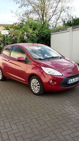 Gebraucht Ford Ka 69 PS (50 kW) 2011 Rot metallic Kleinwagen