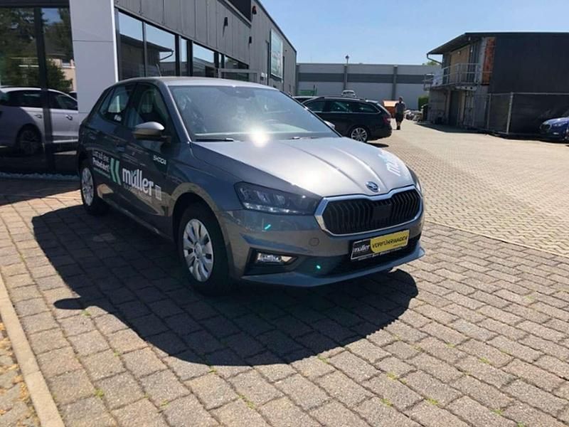 Gebraucht Skoda Fabia Selection 95 PS (69 kW) 2025 Grau (graphitegrau metallic) Kleinwagen