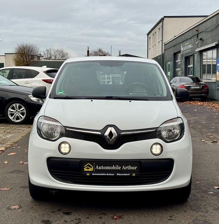 Gebraucht Renault Twingo Life 69 PS (50 kW) 2017 Weiß Kleinwagen