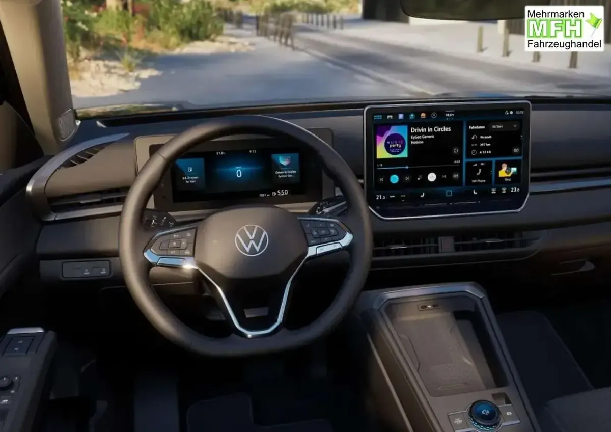 Neu VW T-Roc Cabriolet Life 150 PS (110 kW) 2026 Grenadillschwarz meta... SUV