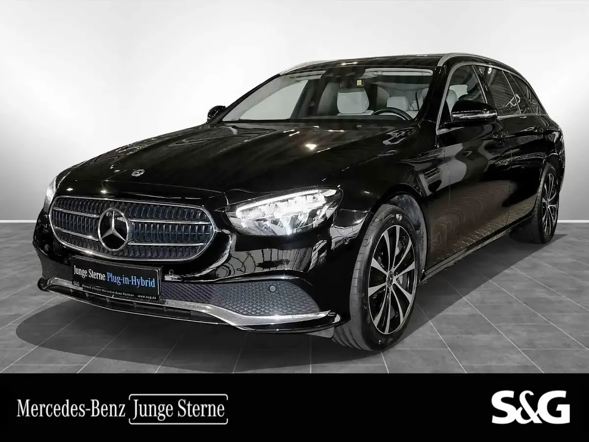 Gebraucht Mercedes E300 Avantgarde 306 PS (225 kW) 2022 Kombi