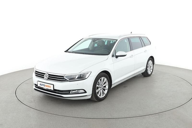 Weiß Gebraucht 2018 VW Passat Highline Kombi | 19.150 € (Etwas zu teuer) - Bild 1/3