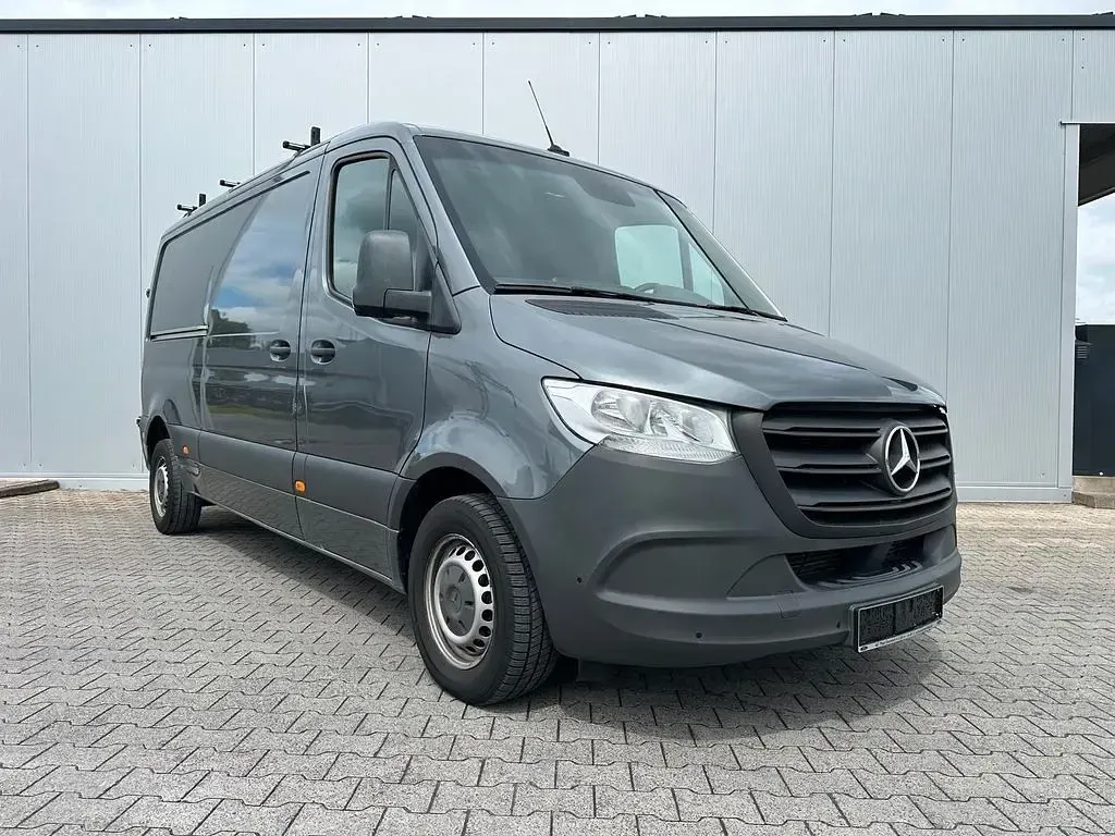 Używany Mercedes Sprinter 143 KM (105 kW) 2020 Szary Van