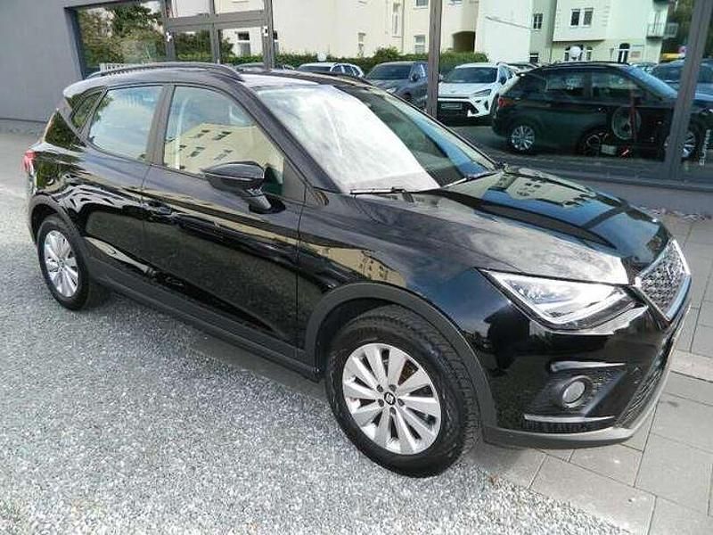 Midnight schwarz metallic Gebraucht 2021 Seat Arona Style SUV | 15.990 € (Guter Preis) - Bild 1/4