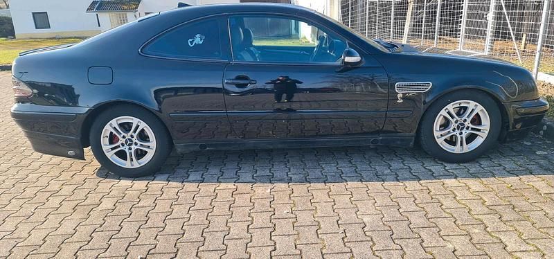 Gebraucht Mercedes CLK230 193 PS (141 kW) 1999 Schwarz Coupé
