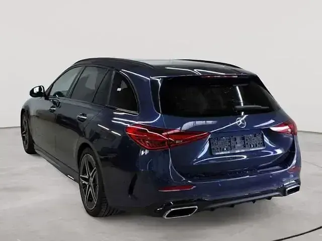 Second-hand Mercedes C220 AMG 2023 Andere Berlinǎ