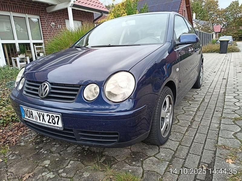 Blau Gebraucht 2003 VW Polo Highline Limousine | 1.200 € (Superpreis) - Bild 1/4