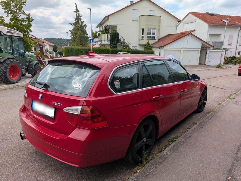 Gebraucht BMW 330 Performance 272 PS (200 kW) 2007 Rot Kombi