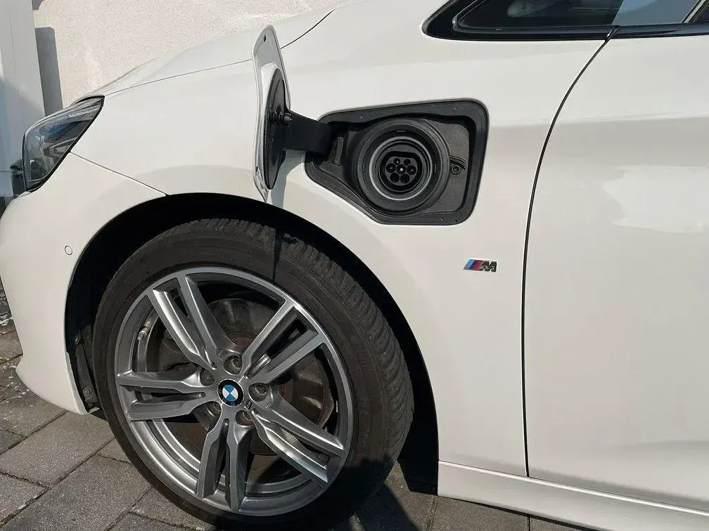 Używany BMW 225 Active Tourer Performance 224 KM (164 kW) 2019 Biały Minivan