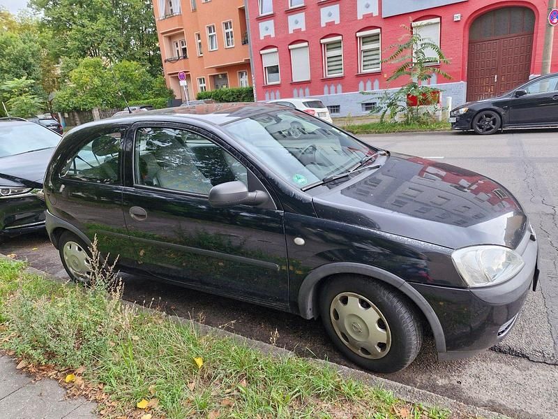 Schwarz Gebraucht 2001 Opel Corsa Kleinwagen | 500 € - Bild 1/2