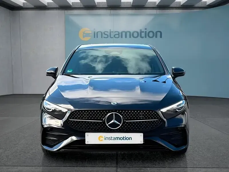 Gebraucht Mercedes A220 190 PS (139 kW) 2026 Schwarz Limousine