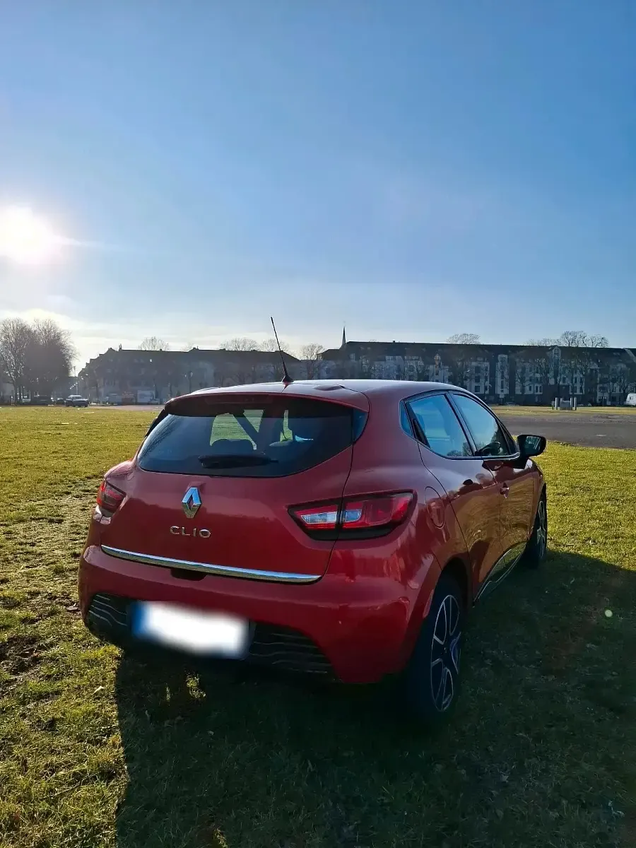 Gebraucht Renault Clio IV 120 PS (88 kW) 2013 Rot Kleinwagen