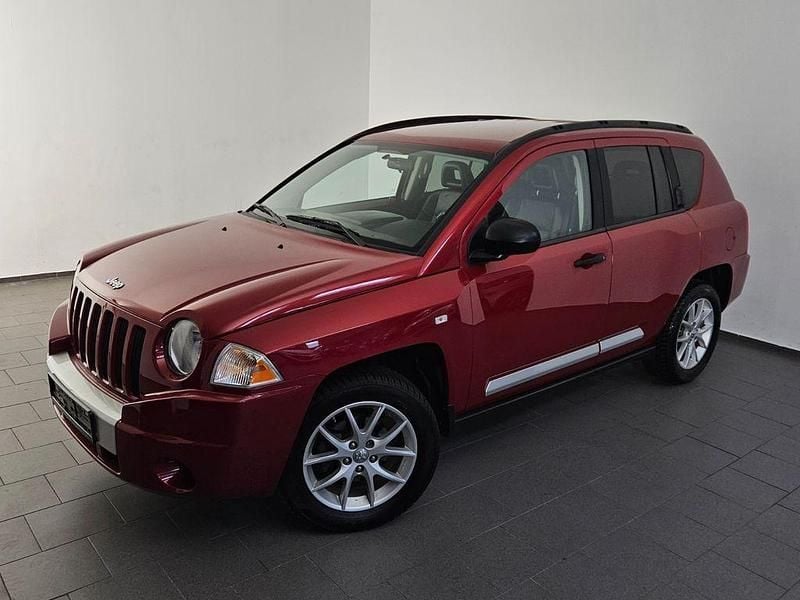 Gebraucht Jeep Compass 140 PS (102 kW) 2010 Rot SUV