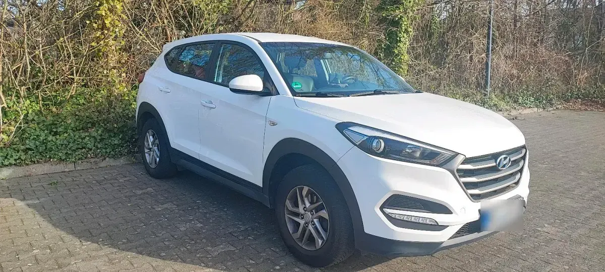 Gebraucht Hyundai Tucson 132 PS (97 kW) 2016 Weiß SUV