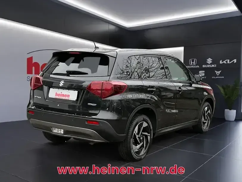 Usata Suzuki Vitara Comfort 129 CV (94 kW) 2025 Nero SUV