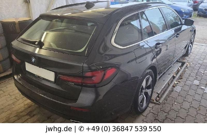 Gebraucht BMW 520 190 PS (139 kW) 2022 Grau Kombi