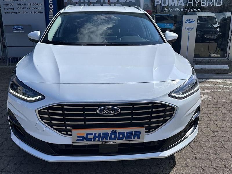 Nowe Ford Focus Titanium X 155 KM (114 kW) 2026 Biały Sedan/Limuzyna
