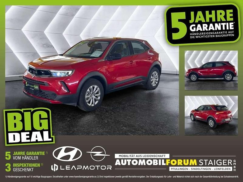 Lackierung rot rubi/typ aussen Gebraucht 2024 Opel Mokka-e Edition SUV | 18.980 € (Superpreis) - Bild 1/4