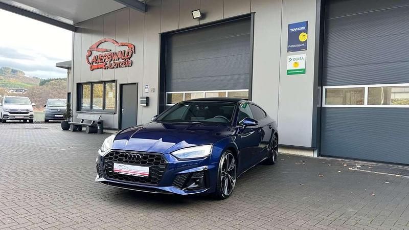Gebraucht Audi A5 S-Line 163 PS (119 kW) 2022 Navarrablau Coupé