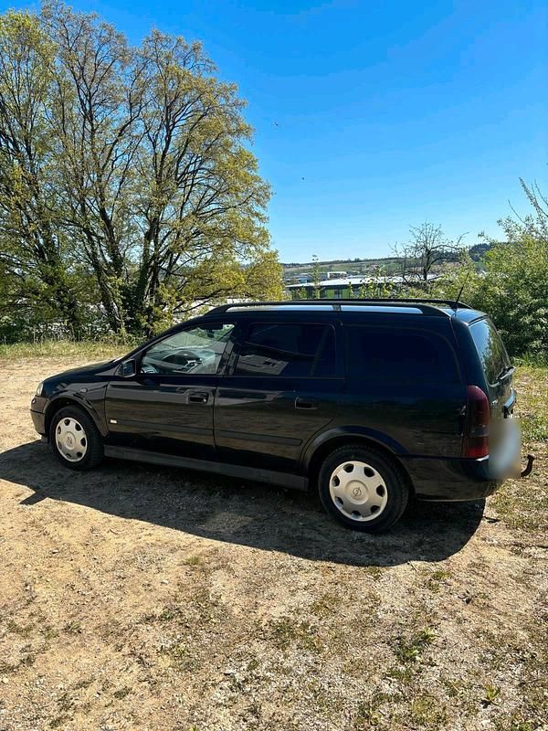 Usata Opel Astra 82 CV (60 kW) 2004 Nero Station wagon