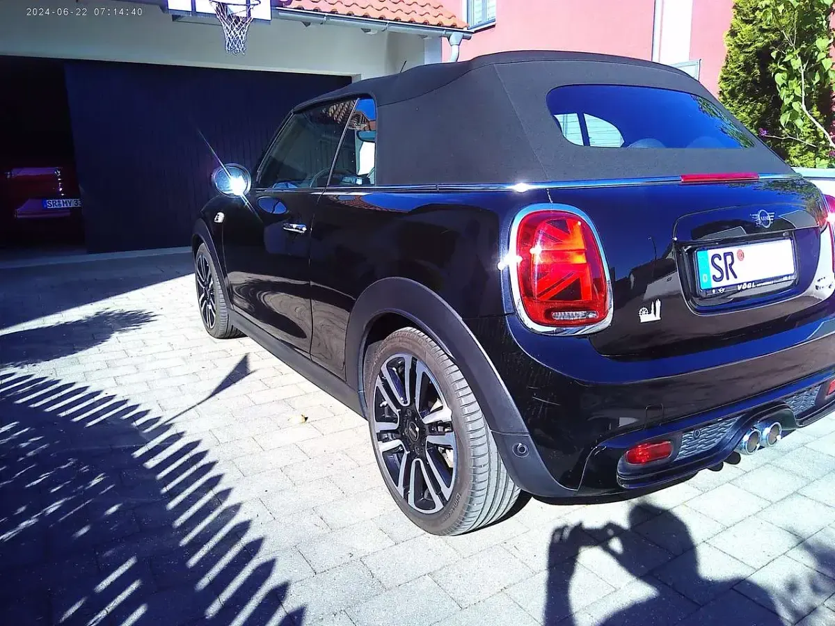 Gebraucht Mini Cooper S Cabriolet 178 PS (130 kW) 2021 Schwarz Cabrio