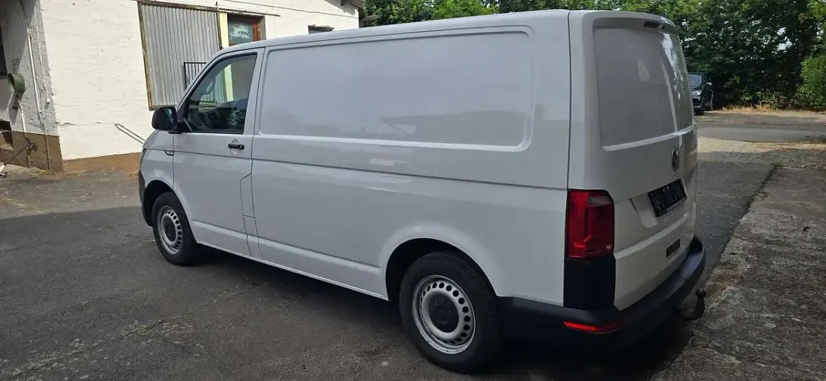 Gebraucht VW Transporter 150 PS (110 kW) 2019 Candyweiß Van