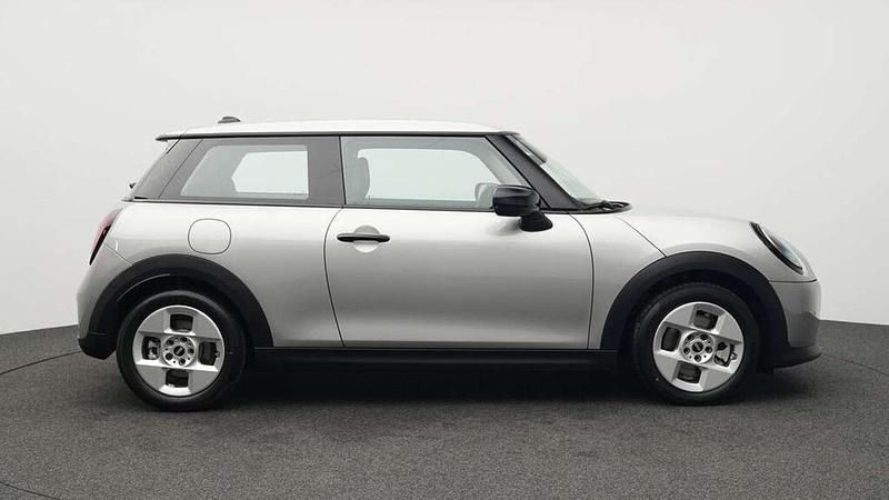 Second-hand Mini Cooper Classic 156 CP (114 kW) 2024 Gri Hatchback