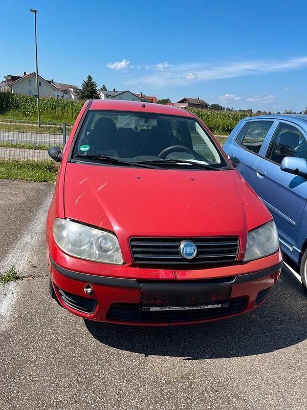 Rot Gebraucht 2004 Fiat Punto Kleinwagen | 300 € (Superpreis) - Bild 1/4