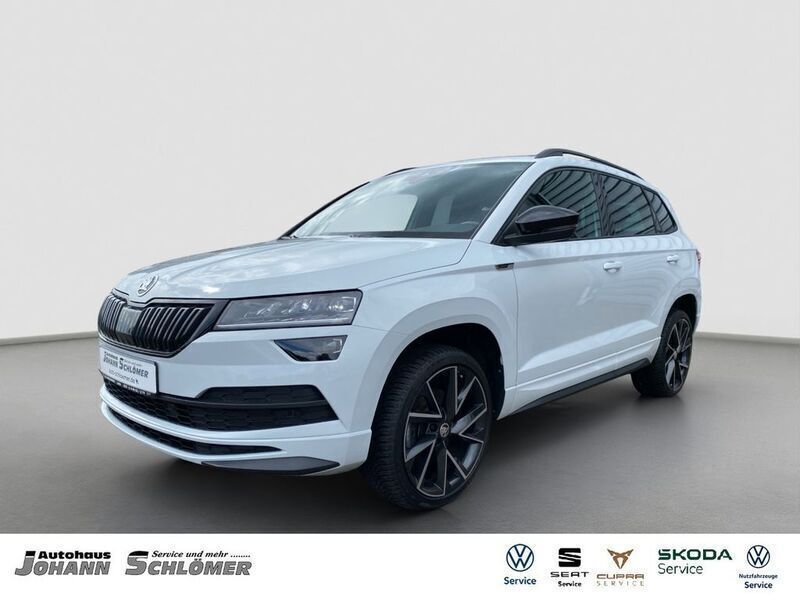 Moonweiß Gebraucht 2021 Skoda Karoq SportLine SUV | 30.900 € (Teuer) - Bild 1/4