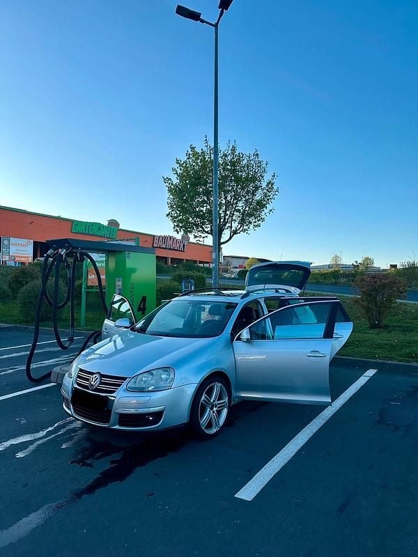 Second-hand VW Golf V 140 CP (102 kW) 2007 Argintiu Break