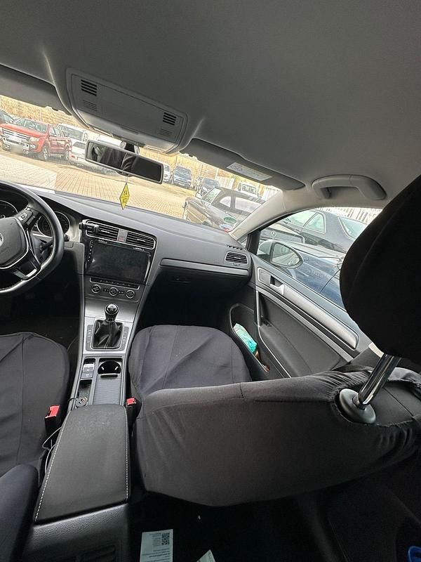 Gebraucht VW Golf VII 110 PS (80 kW) 2015 Silber Kombi