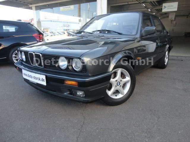 Grau Gebraucht 1989 BMW 318 Shadowline Limousine | 14.900 € - Bild 1/4