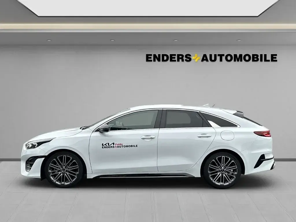 Gebraucht Kia Ceed GT-Line 140 PS (102 kW) 2025 Weiss Kleinwagen