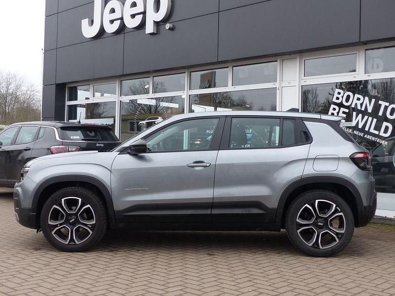 Neu Jeep Avenger Summit 110 PS (80 kW) 2026 Grau SUV