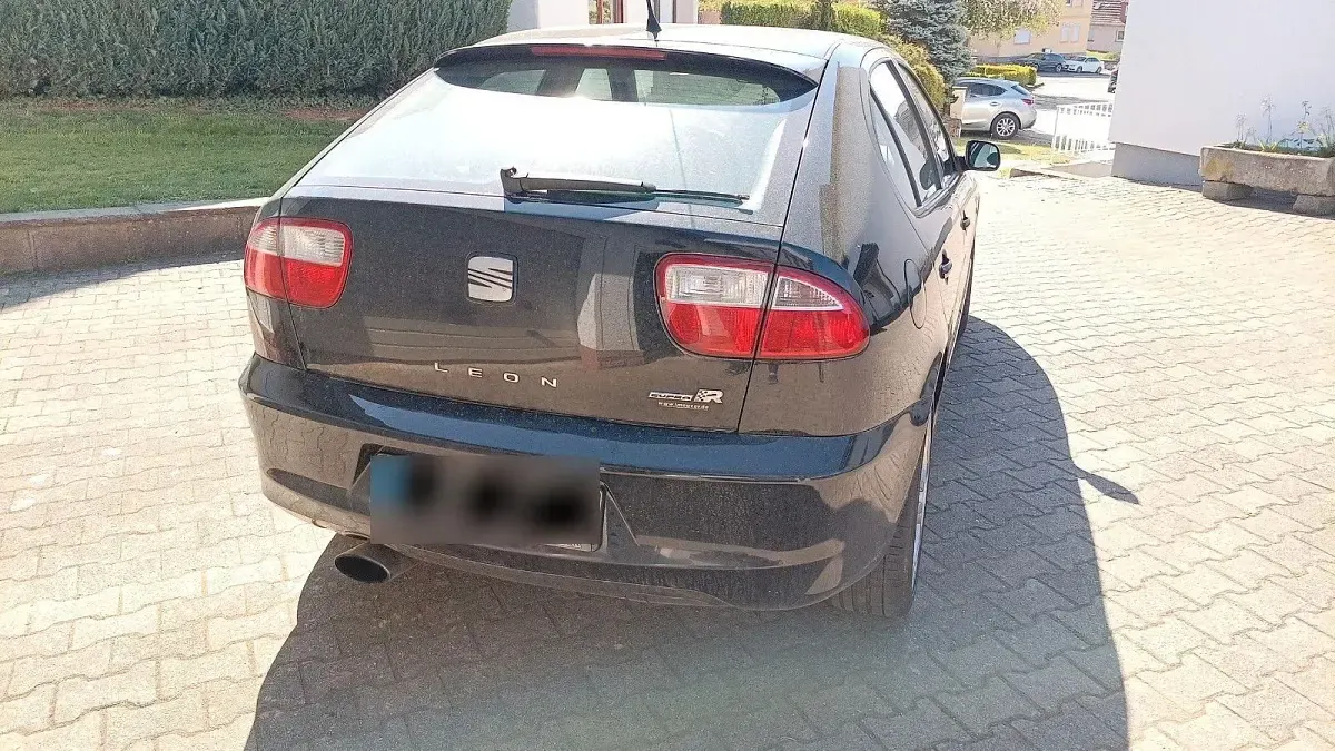 Occasion Seat Leon CUPRA 209 ch (153 kW) 2002 Noir Citadine