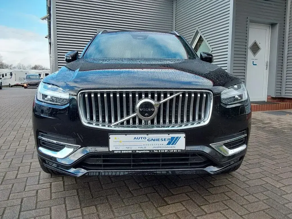 Gebraucht Volvo XC90 Ultimate 235 PS (172 kW) 2023 Schwarz metallic SUV